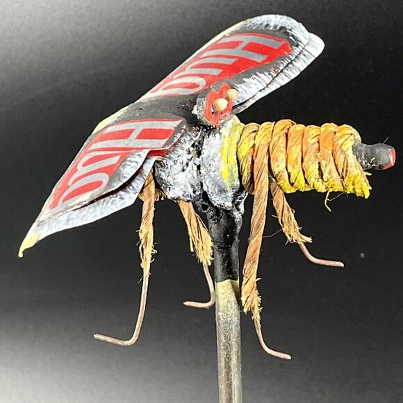 Whimsical Handmade Folk Tramp Art Tin Can Metal Sculpture Insect Hug Bug Figures - Picture 9 of 16